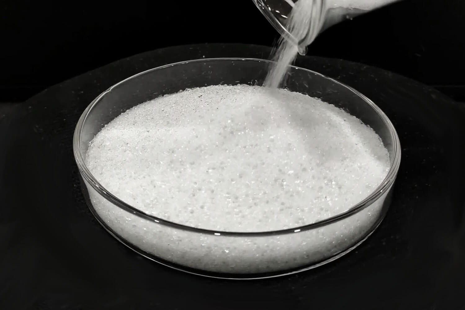 Microesferas de vidro para sinalização rodoviária